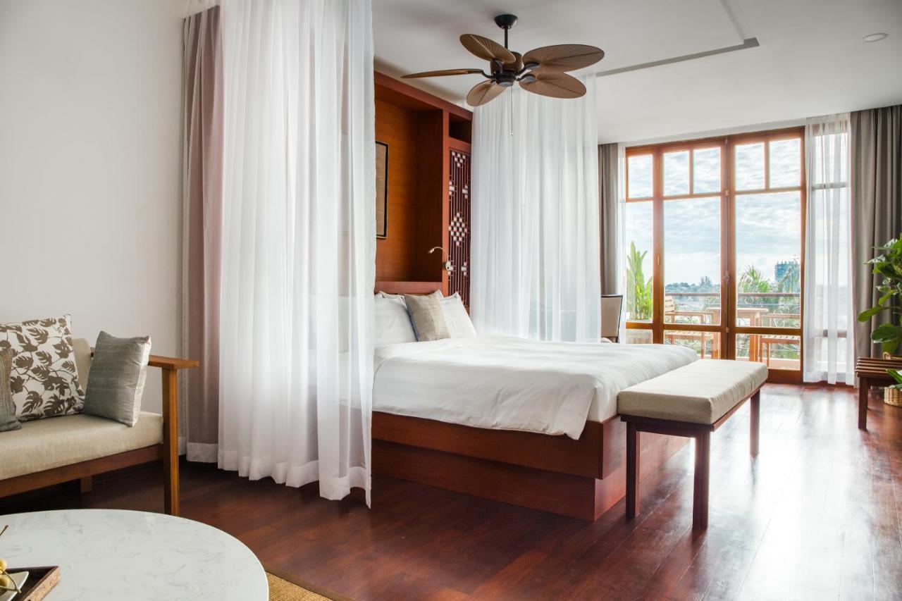 Amanjaya Pancam Suites Hotel Phnom Penh Eksteriør billede